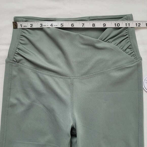 Yogalicious Flare Leggings High Waisted Crossover Ruched Waist Sage Green Sz XS - Picture 6 of 10